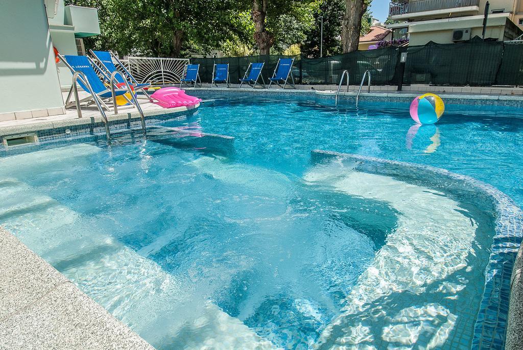 Hotel Losanna Gabicce Mare Bagian luar foto