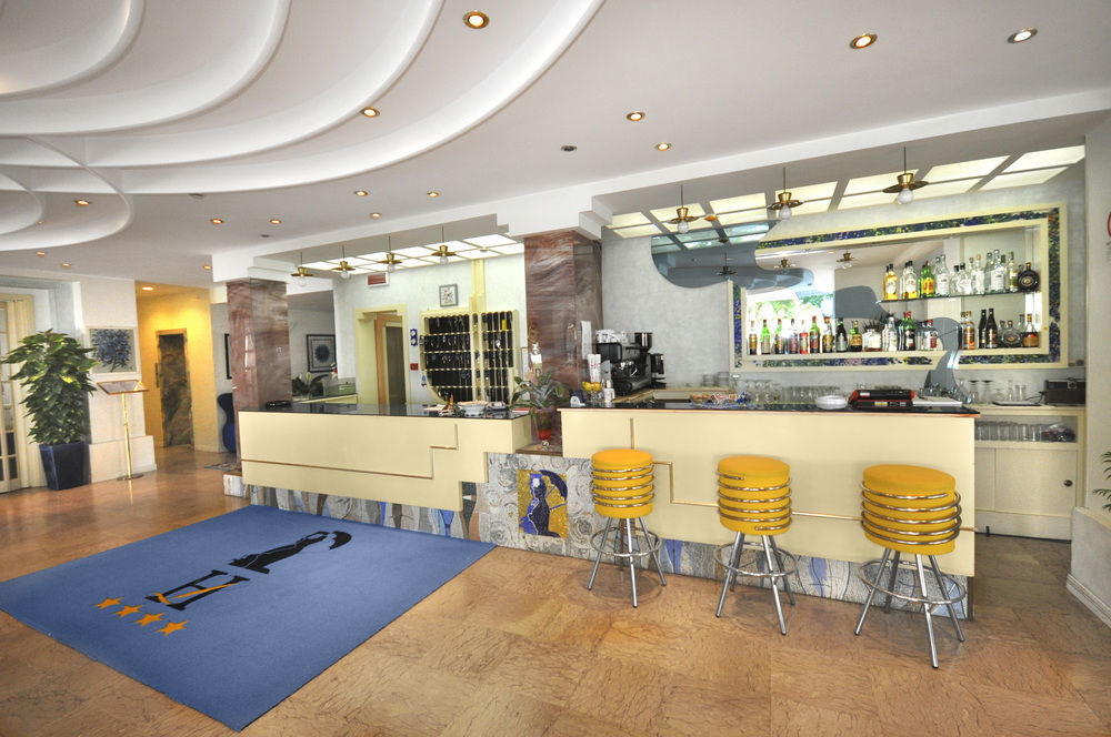 Hotel Losanna Gabicce Mare Bagian luar foto